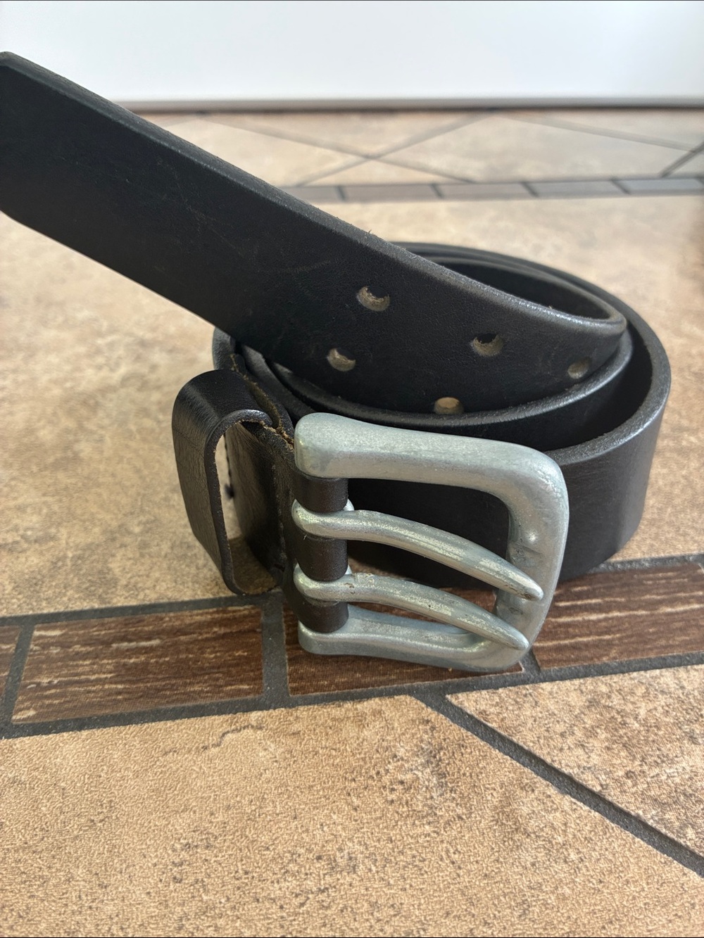 Express Black Italian Leather Men’s Belt Double Prong Buckle 34